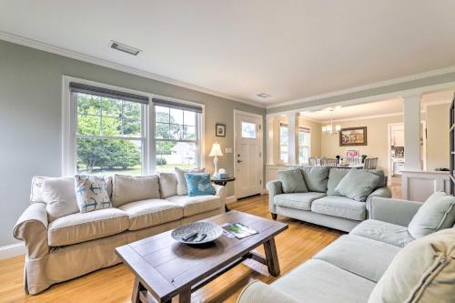 Old Saybrook Maison | Charming Old Saybrook Cottage Less Than 1 Mi to Beach