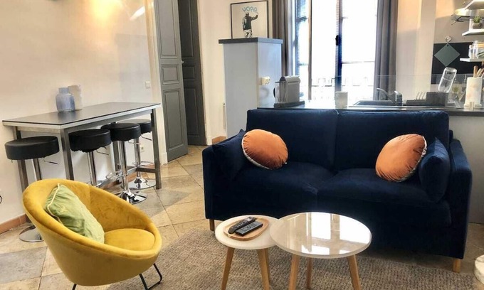 Nimes City Centre Appartement | Charming P2 apartment - Downtown