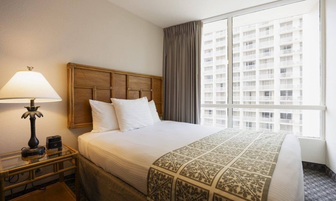 Waikiki Appartement | Charming Palm Suite at The Imperial Hawaii Resort