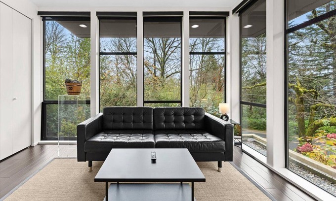 Southwest Hills Maison | Charming Patton Heights Bungalow in Portland with WiFi, AC