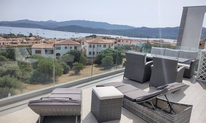 Cannigione Appartement | Charming Penthouse for family up to 3 guests