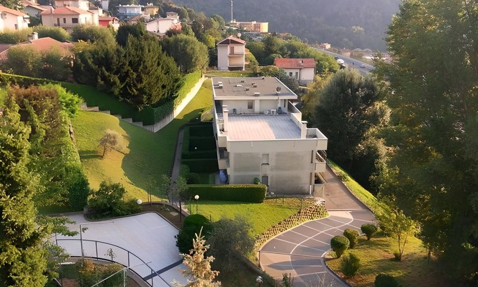 Como Appartement | Charming Penthouse, with balcony and large terrace