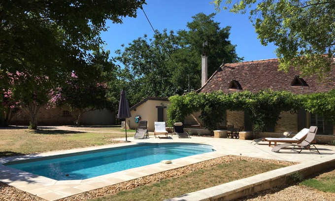 Cours-de-Pile Maison | MAISON DE CHARME PERIGOURDINE AU BORD DE LA DORDOGNE