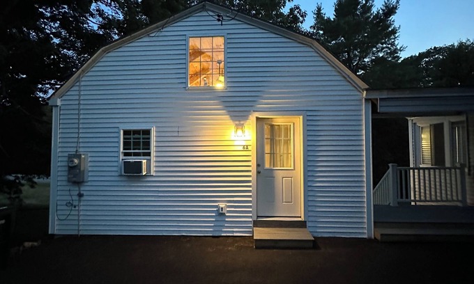 Biddeford Appartement | Charming pet-friendly guest house in Biddeford