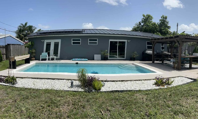 Driftwood Maison | Charming pool home by Hard Rock