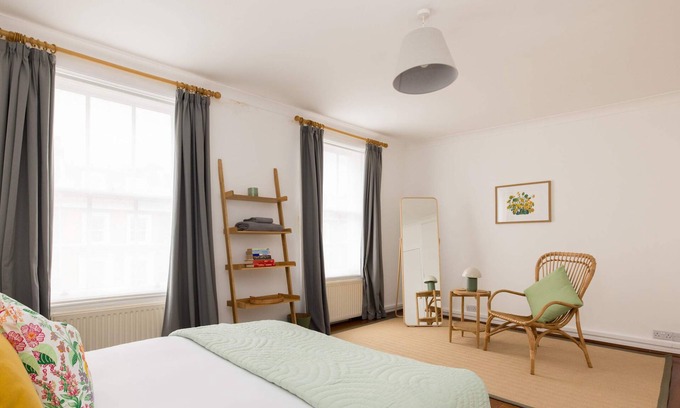 Camden Town with Primrose Hill Appartement | Charming Primrose Hill Rooftop Duplex