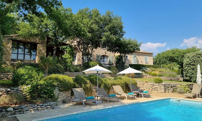 Goult Maison | Maison de charme, au calme, avec vue sur le Luberon