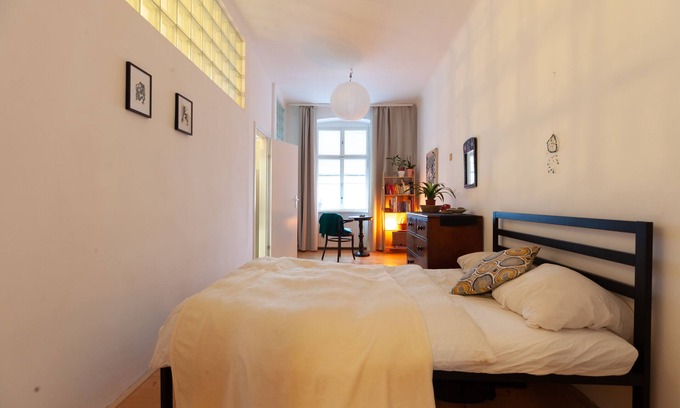 Penzing Appartement | Charming, quietly located accommodation in the 14th district of Vienna (room in apartment)