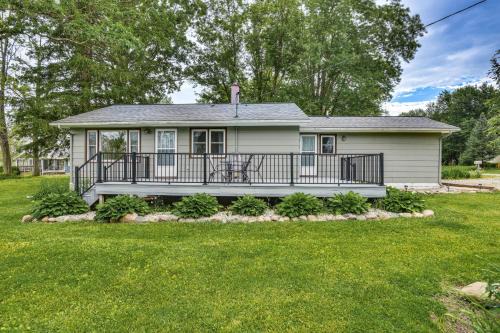 Reading Maison | Charming Reading Home with Lake Views and Private Dock