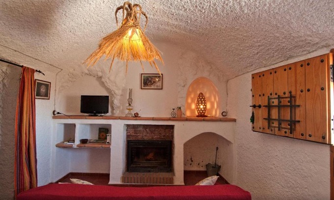 Gorafe Maison | Charming rental with shared pool in Gorafe