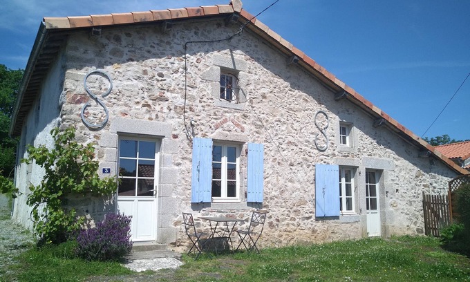 Secondigny Maison | Charmante maison restaurée