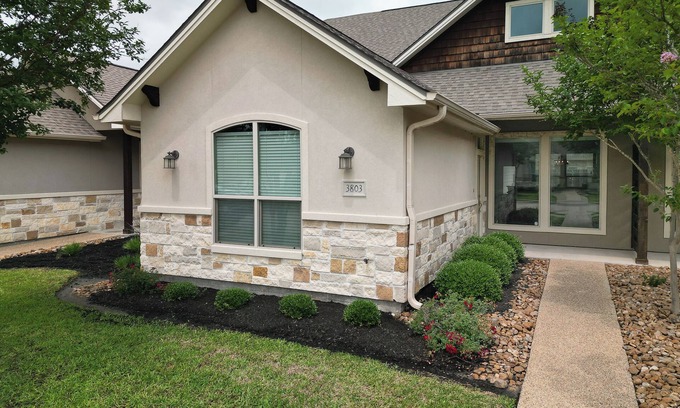 College Station Maison | Charming Retreat in College Station