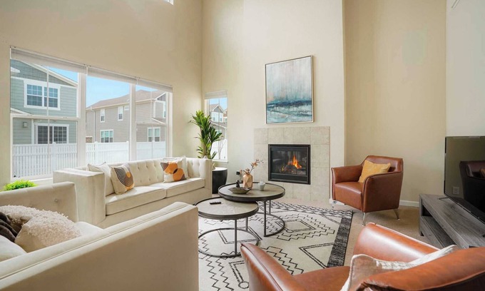 Longmont Maison | Charming Retreat on Linda Place: A Cozy Escape Awaits You and Your Guests #41709