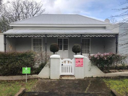Greyton Maison | Charming Rose Cottage