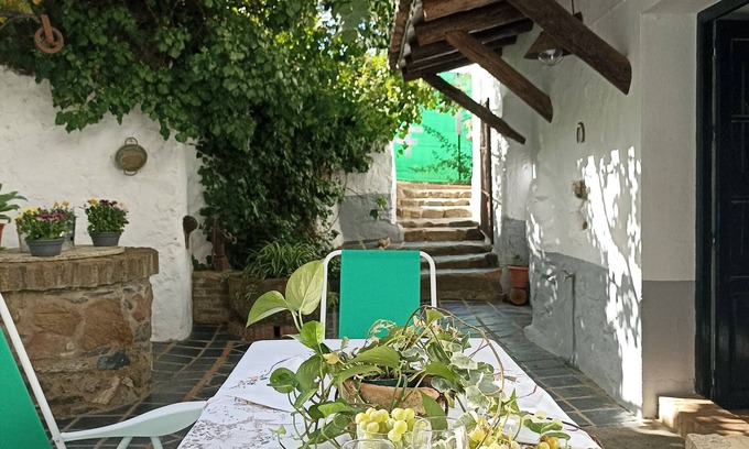Fuentes de Leon Cottage | Charming Rural House in Fuentes de León. Culture, nature, fun....