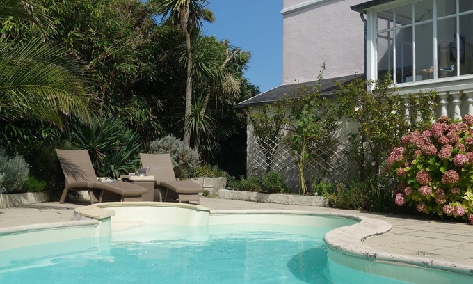 Portbail Maison | Villa balnéaire de charme-piscine 200m d'une magnifique plage de sable fin