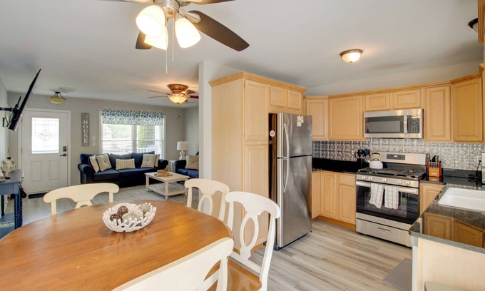 Somers Point Maison | Charming Somers Point House w/ Private Pool!