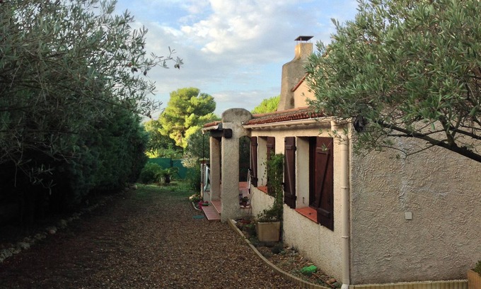 Balaruc-les-Bains Cottage | Charmante petite villa méditerranéenne avec grand jardin, calme, proche de Sète