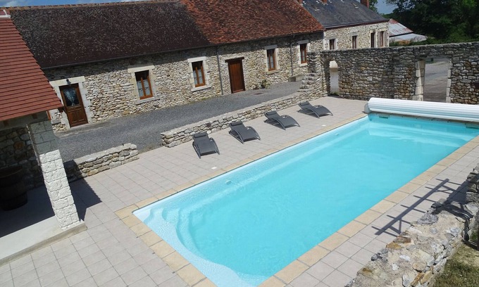 Prissac Cottage | Charmant Gîte en Brenne avec Jardin, Piscine Partagée et Proximité Sentiers de Randonnée