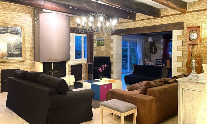 Basseneville Maison | Charming stone house with swimming pool