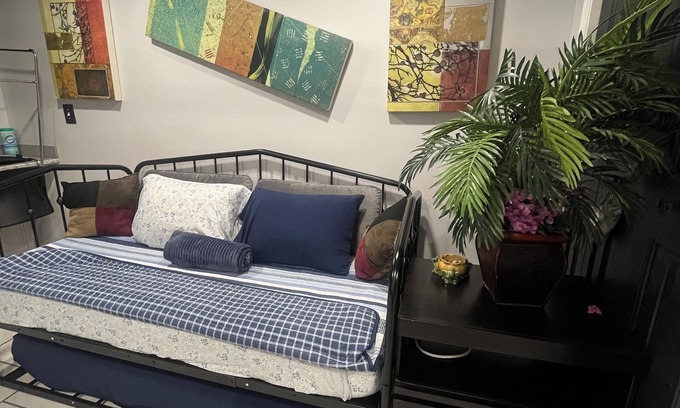 West Philadelphia Appartement | Charming studio in brilliant Philadelphia with WiFi. for traveling professionals