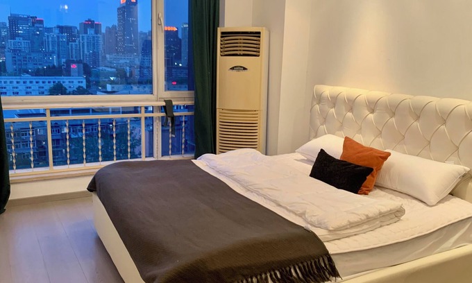 Shuangjing Appartement | Charming studio with Beijing CBD view and WiFi, AC