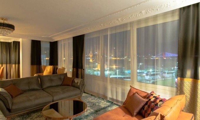 Uskudar Appartement | Charming Suite Bosphorus View