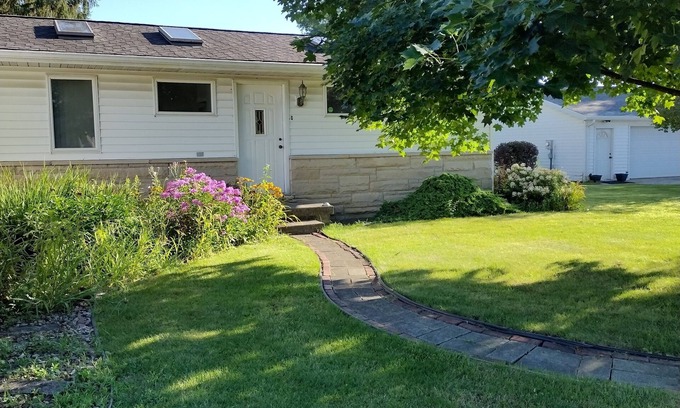 Marion Maison | Charming suite in Marion IN, right next to Indiana Wesleyan University