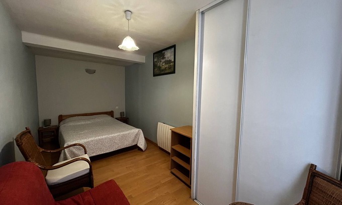 La Roche-Posay Appartement | Charmant T2 avec WIFI et parking au centre de La Roche-Posay