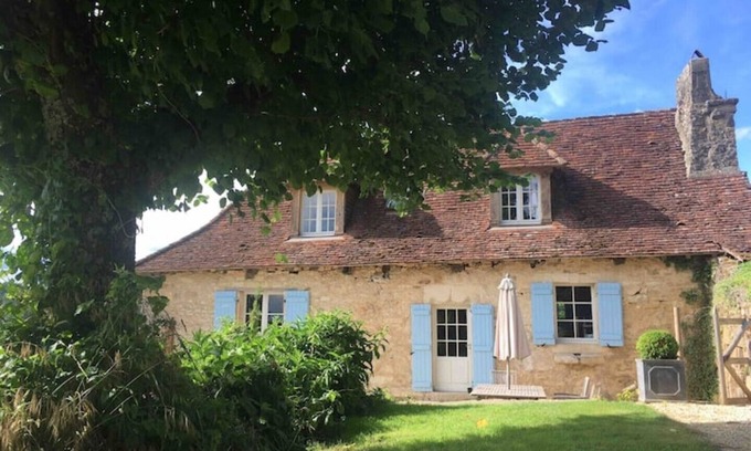Coubjours Maison | Charming traditional house, shared luxury pool