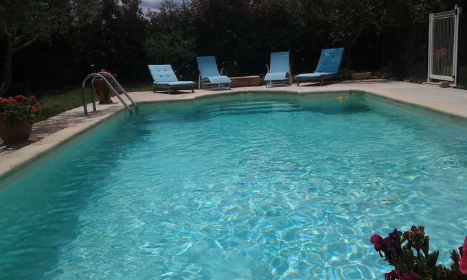 Maillane Villa | charmante villa traditionnelle tres spacieuse confortable agreable