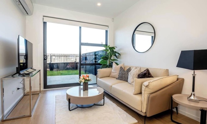 Auckland Central Business District Maison | Charming Urban Townhouse with free parking Unit 3