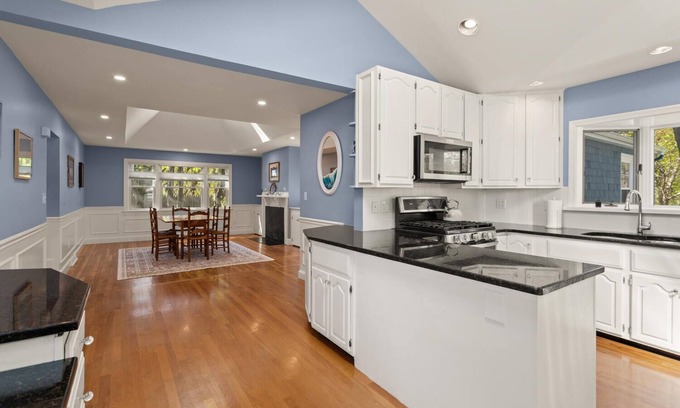Manchester-by-the-Sea Maison | Charming 4-bedroom in beautiful Manchester-by-the-Sea - Walk to Beaches/shops