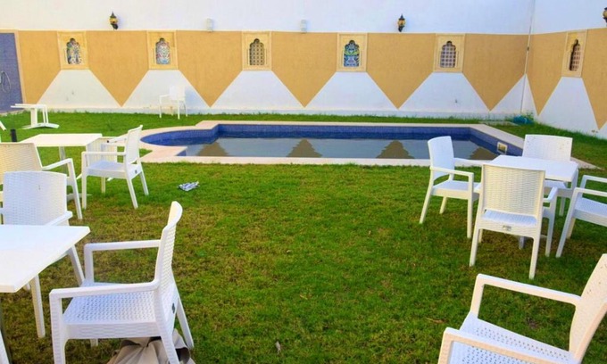 Sqanes Villa | Charming Villa in Monastir with Private Pool