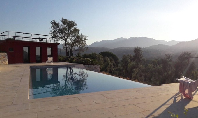 Itri Villa | Au calme, entre Rome et Naples villa de charme avec piscine proche Sperlonga/mer