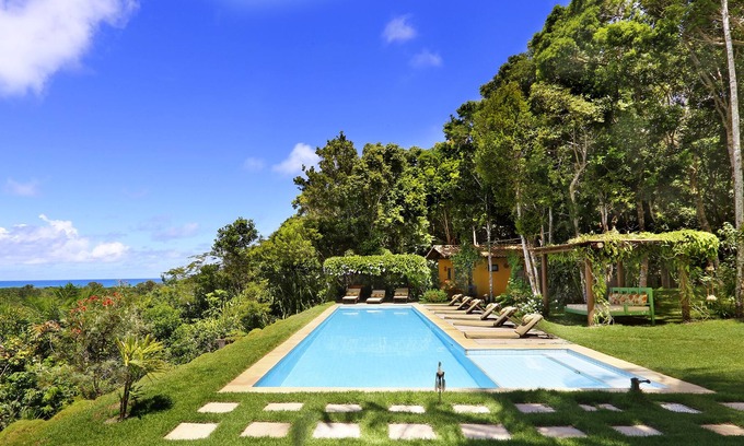 Trancoso Villa | Belle villa avec piscine et vue sur la mer, à 300 m de l'Histoire Square!