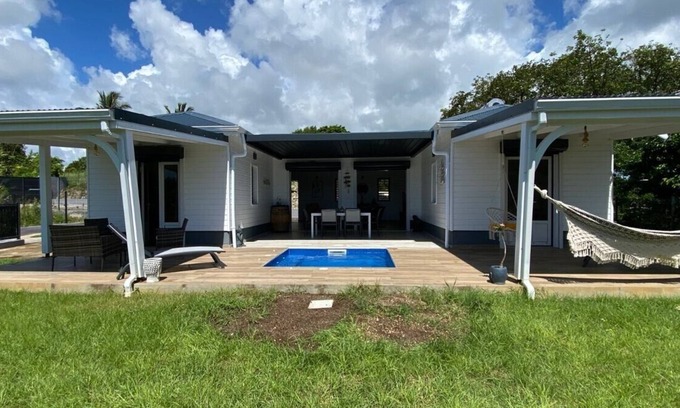 Perinet Villa | Villa de charme avec jacuzzi située a 5mn des plages