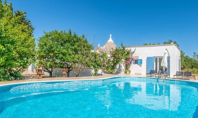 Ostuni Villa | Charming villa with private pool in a picturesque landscape