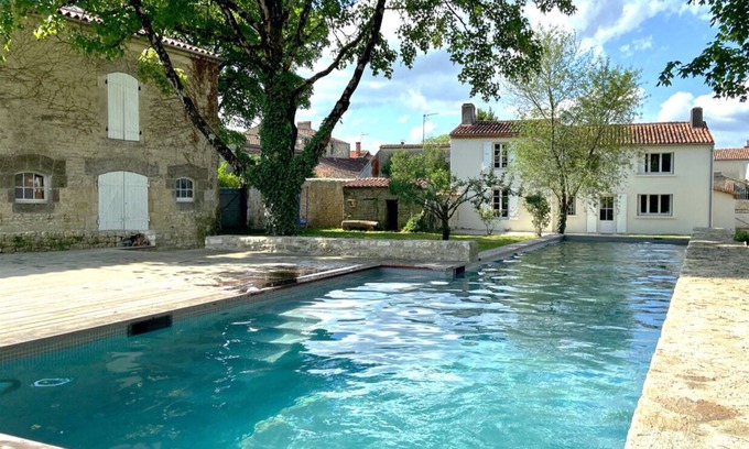 Vouhe Maison | Charming village house
