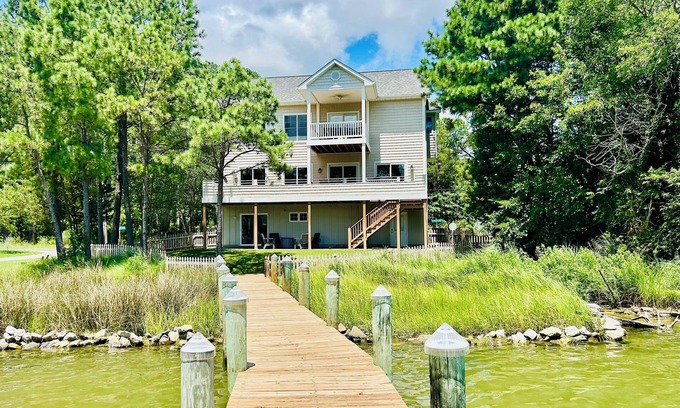 Piney Point Maison | Charming Waterfront 3-bedroom house in Piney Point
