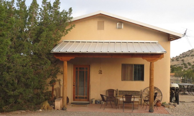 Placitas Maison | Charmante "Western" Guest House à Placitas; Paisible mais proche