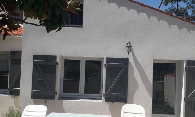 La Faute-sur-Mer Maison | Charmante maison au calme près de la plage, jardinet privatif, 4 pers, animaux sur demande