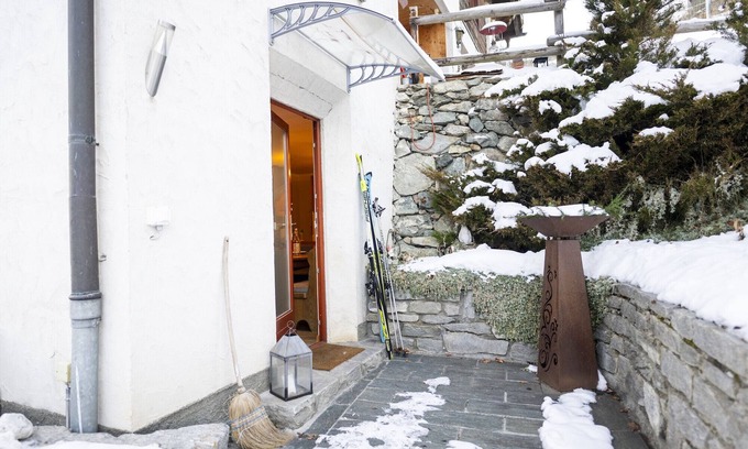 Valsot Appartement | Chasa Patgific Studio : Cozy Holiday Studio in Ramosch