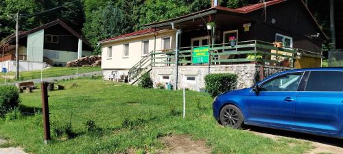 Modra Maison | Chata pod lesom