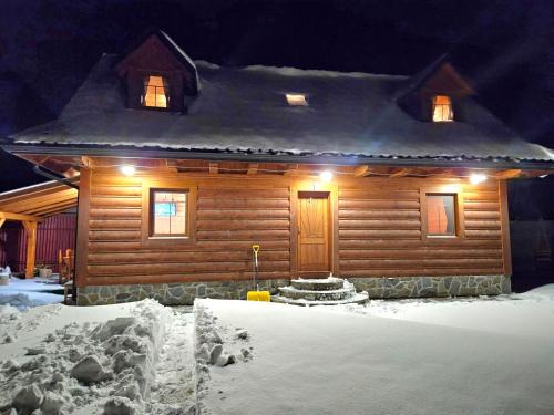 Osturna Maison | Chata vo dvore