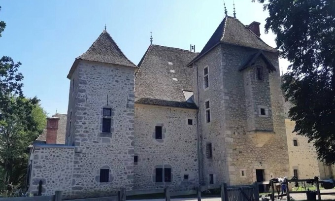 Saint-Paul-les-Monestier Autre | Chateau de Rivoiranche gite 9 persons