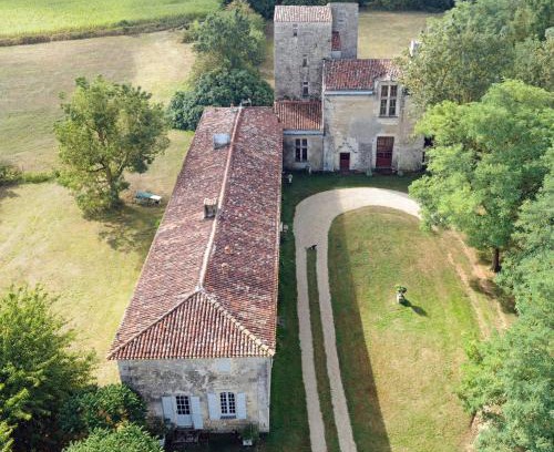 Champdolent Hôtel | Chateau De Champdolent