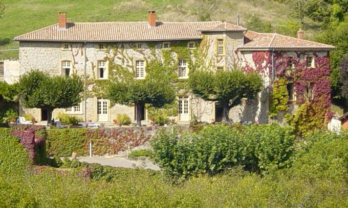 Lurcieux Maison | La vida de Castillo en un mundo moderno