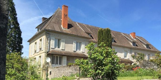 Chamboret Lit Et Petit-Déjeuner | Chateau de Corrigé