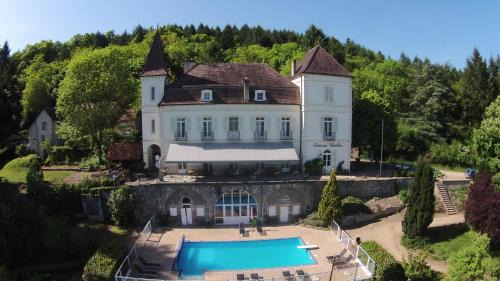 Sommant Lit Et Petit-Déjeuner | Chateau de Vareilles